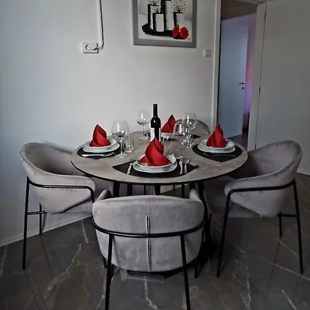 Mc Centar Apartman Apartamento *