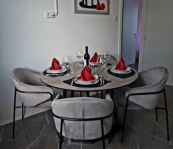 Mc Centar Apartman דירה *