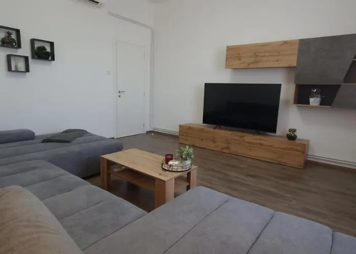 Mc Centar Apartman 公寓 *