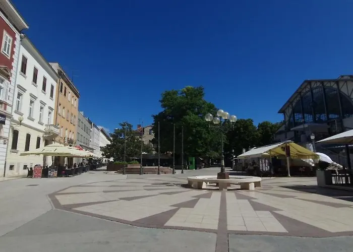 Mc Centar Apartman דירה פולה